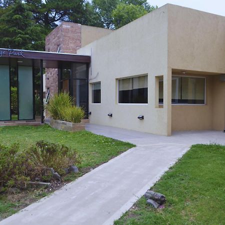 Village Park Tandil Bagian luar foto